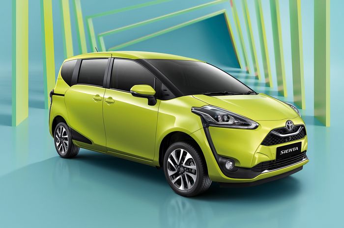 Toyota Sienta versi Thailand dapat fitur yang lebih canggih.