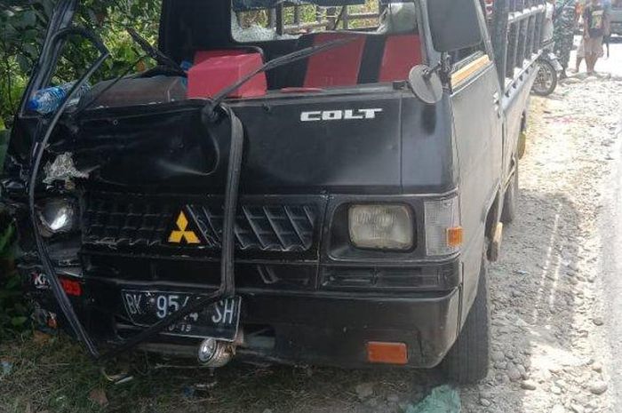 Mitsubishi L300 renggut nyawa anggota TNI AD usai adu banteng