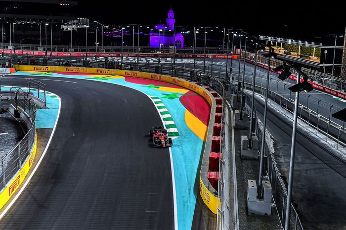 Charles Leclerc memimpin FP2 F1 Arab Saudi 2022