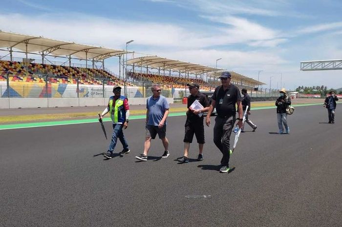 Suasana inspeksi sirkuit Mandalika Oleh FIA