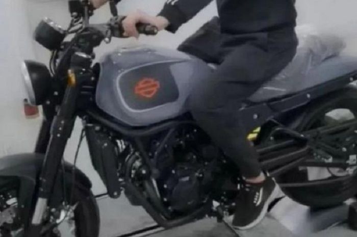 Bocor foto tampilan motor baru Harley-Davidson versi kecil di dunia maya, akan dijual murah.