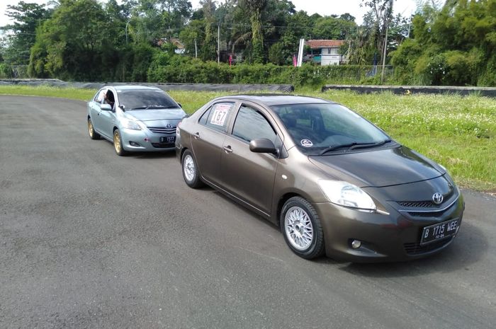 Toyota Limo milik anggota TSVC yang sabet podium kedua dan ketiga di Kejurnas Sentul Drag Fest 2022