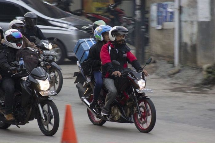 Tips aman mudik pakai motor