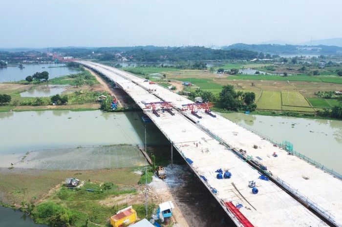 Tol Japek II Selatan.