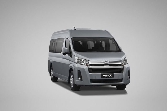 Toyota New HiAce Premio dengan standar emisi Euro 4.