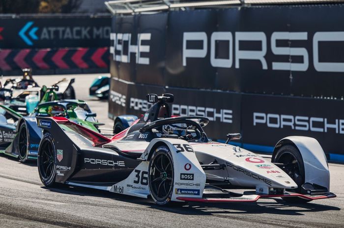 Padat banget, persiapan kru Formula E sebelum dan sesudah balapan Jakarta E-Prix ternyata enggak butuh lama.