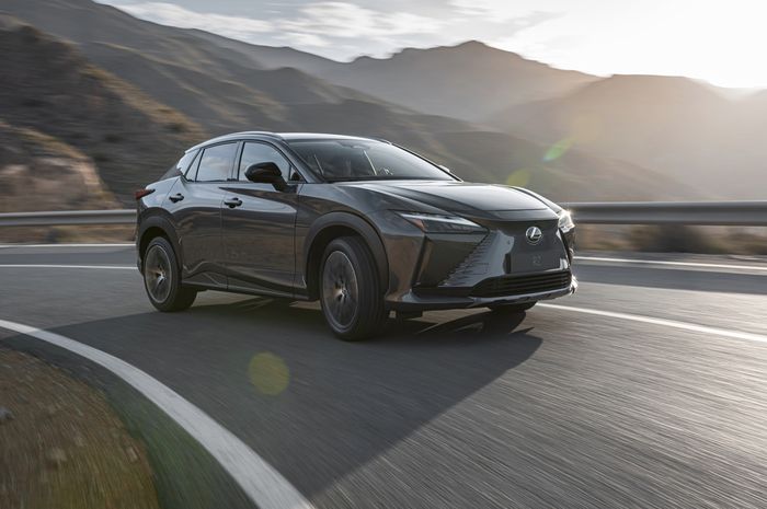 Ilustrasi Lexus RZ.