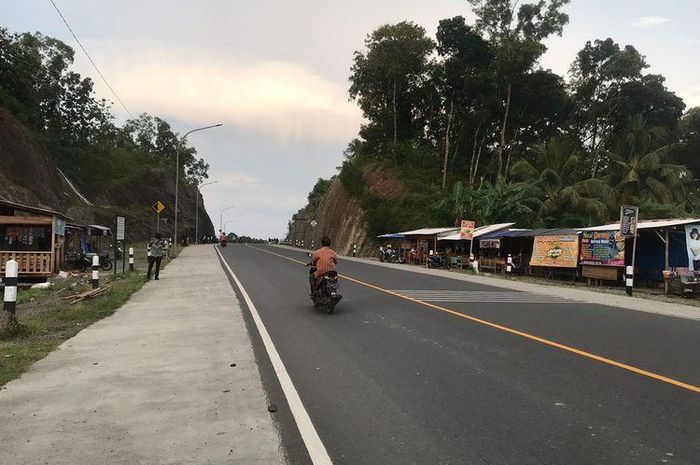 Jalur Karangbolong KM Desa Jladri Kecamatan Buayan Kabupaten Kebumen