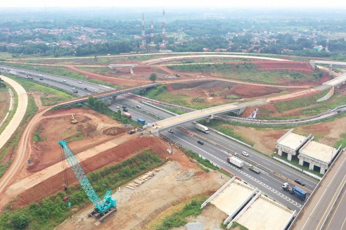  Jalan Tol Jakarta-Cikampek II Selatan ruas Sadang-Kutanegara sepanjang 8,5 kilometer dibuka fungsional selama Libur Nataru 2023