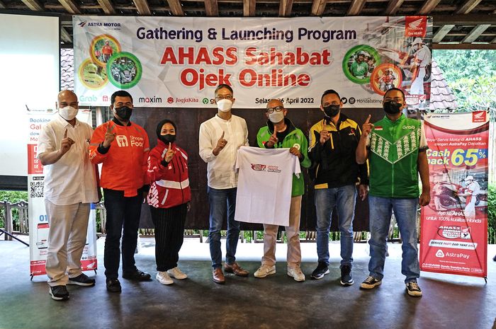 Astra Motor Yogyakarta luncurkan program AHASS Sahabat Ojek Online buat kasih benefit ke para ojol saat servis motor Honda mereka.