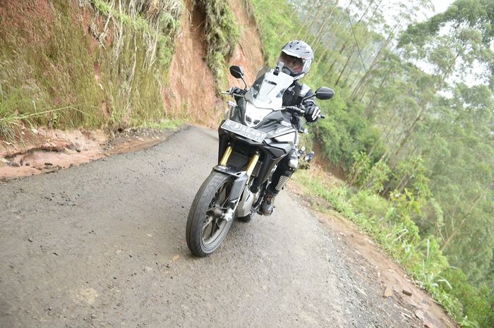 Lakukan persiapan agar riding bersama keluarga jadi lebih nyaman dan aman