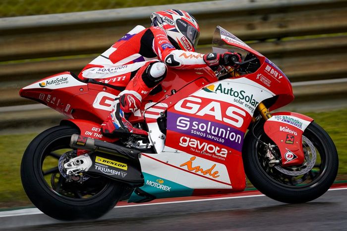 Sempat bermasalah, Jake Dixon tetap tercepat pada FP1 Moto2 Spanyol. Geser dominasi Augusto Fernandez sedari awal. 