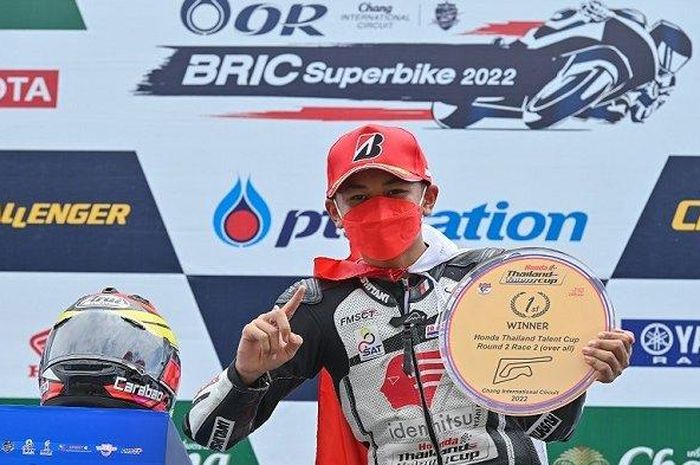 Pembalap muda yang dibina PT Astra Honda Motor (AHM), yakni Decksa Almer Alfarezel berhasil naik di podium tertinggi Chang International Circuit, Thailand, dalam seri kedua ajang Thailand Talent Cup (TTC) 2022, Minggu (8/5/2022) 