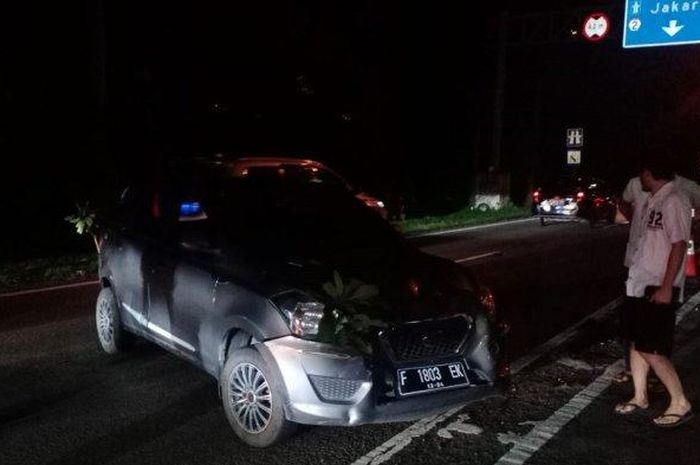 Kecelakaan beruntun Honda Brio, Suzuki Ertiga dan Datsun GO+ Panca