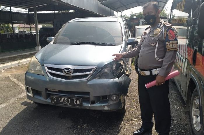Daihatsu Xenia nopol G 9057 CM yang tabrak dua mahasiswi Polindra di Lohbener, Indramayu sudah berhasil diamankan Polisi