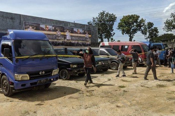 Barang bukti pengungkapan kasus mafia besar solar subsidi di kabupaten Pati, Jawa Tengah yang libatkan kapal tanker dan dua perusahaan