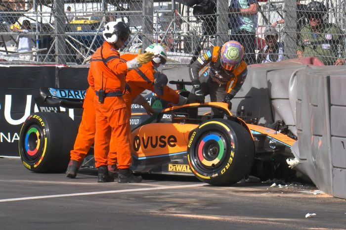 Crash Daniel Ricciardo