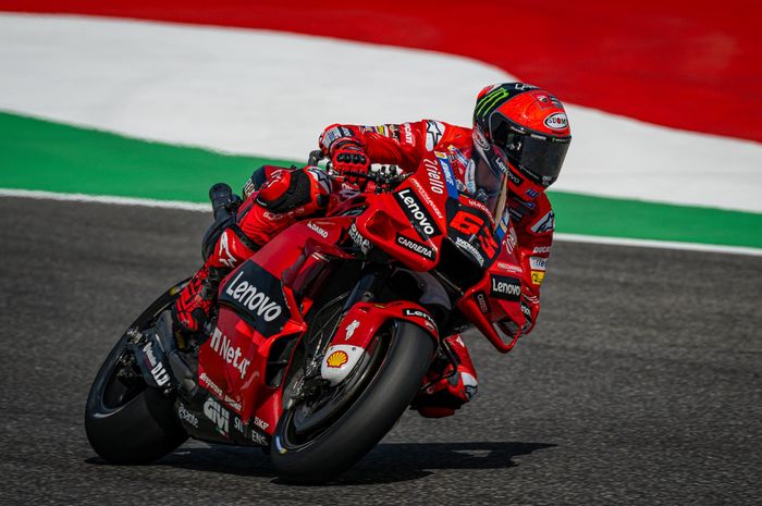 Francesco Bagnaia menjadi yang tercepat pada FP3 MotoGP Italia 2022 (28/5). Luca Marini jadi peringkat ketiga. 