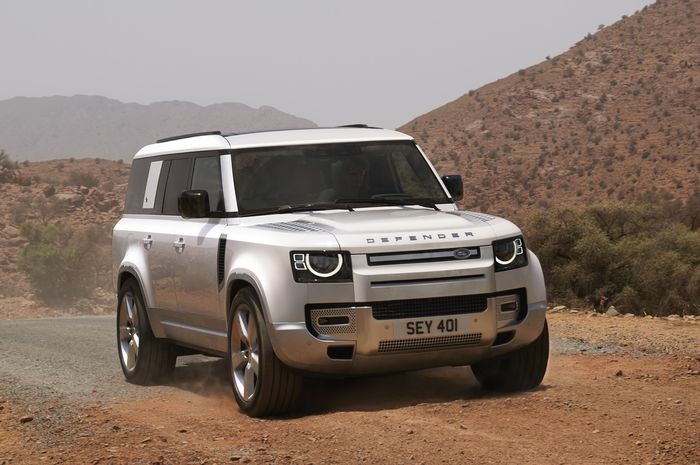 Mobil baru Land Rover Defender 130 telah diluncurkan.