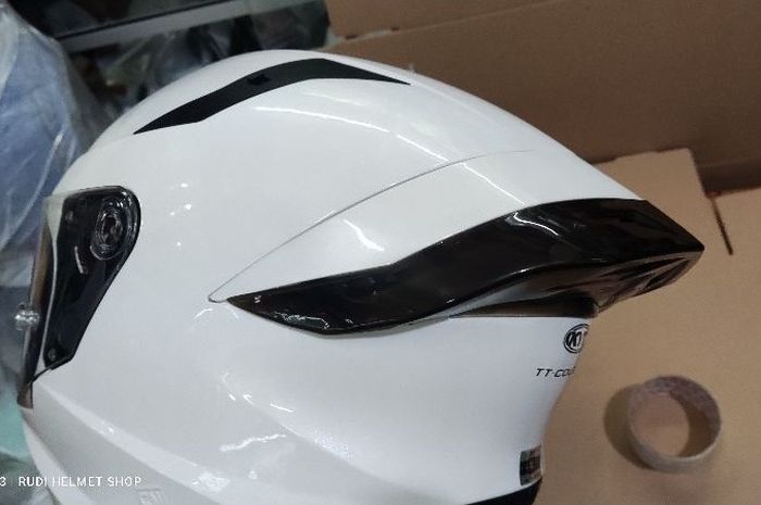 Spoiler helm untuk KYT TT Course