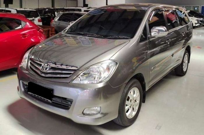 Toyota Kijang Innova Diesel 2010