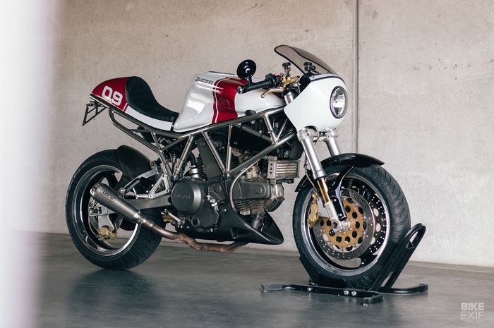 Ducati 750SS cafe racer garapan Kaspeed Custom Motorcycles 
