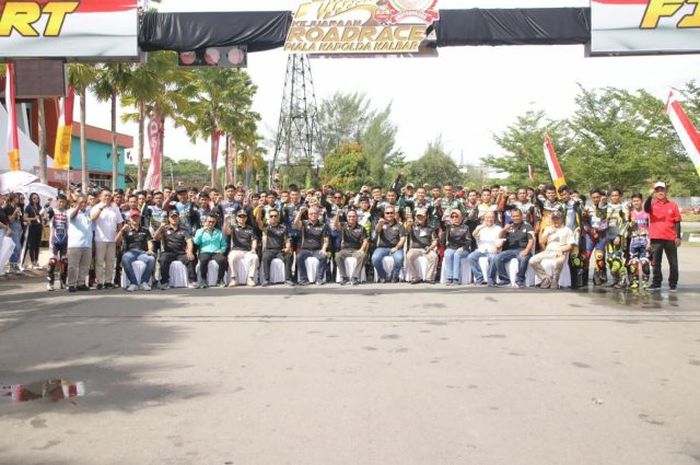Sambut Hari Bhayangkara ke-76, Polda Kalbar gelar Road Race Piala Kapolda Kalbar