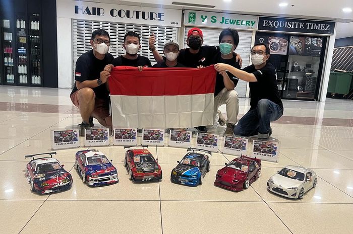 The Elite Indonesia RC Team yang mengikuti Thailand R/C Drift Competition (TDC) Seri 1 di Far East Plaza, Singapura (25-26/6/2022)