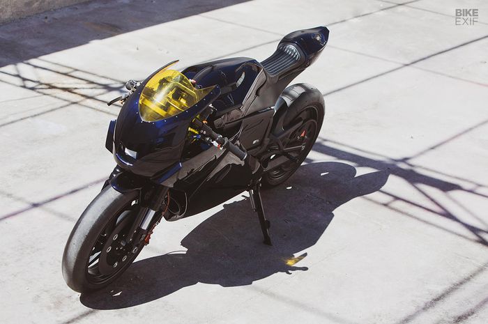 Zero FX kustom bergaya sportbike futuristik