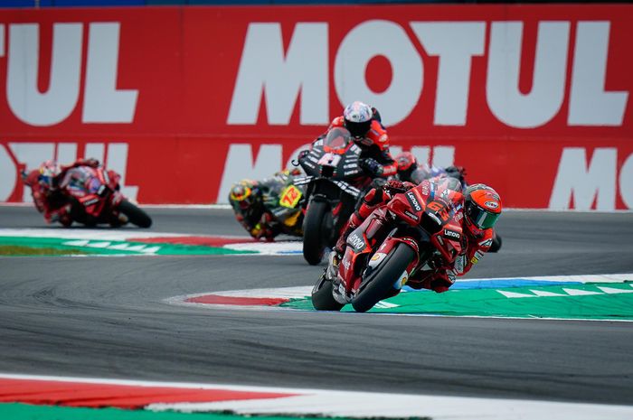 Tiap pembalap MotoGP punya tipe pedal rem berbeda