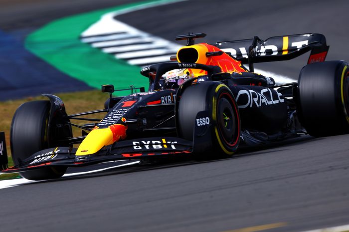Max Verstappen mengalami masalah di balapan F1 Inggris 2022