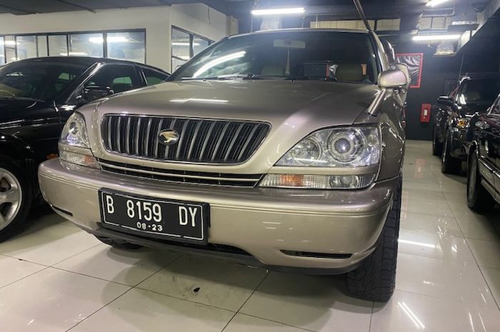 Toyota Harrier generasi pertama