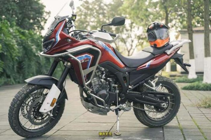 Chongqing Hengjian Motorcycle Manufacturing, pabrikan asal China yang pernah memproduksi kloningan Honda Africa Twin bernama Dahaidao 500 GS-ADV.