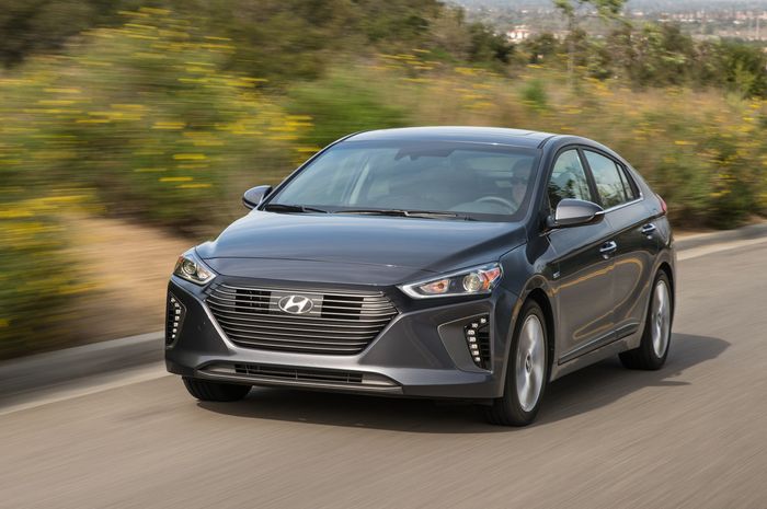 Mobil listrik Hyundai IONIQ Hybrid kena recall karena masalah Power Relay Assembly (PRA).