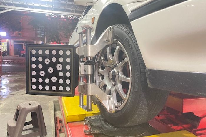 Sudut roda tidak lurus bisa mengakibatkan berbagai kerusakan