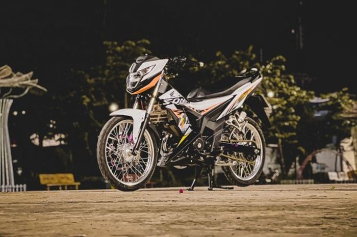 Modifikasi keren Honda Sonic 150R 