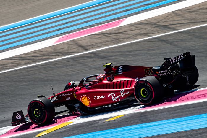 Carlos Sainz memimpin FP2 F1 Prancis 2022