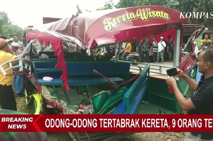 Kecelakaan kereta api dan odong-odong terjadi di perlintasan tanpa palang pintu, Desa Silebu, Serang, Banten, pada Selasa (26/07/2022).