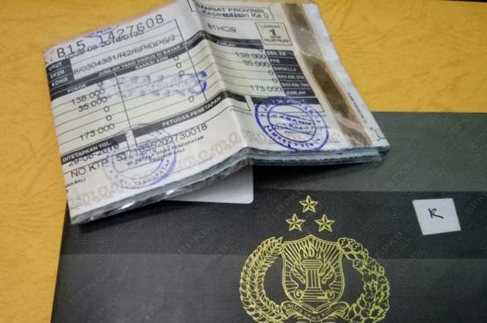 Segera blokir STNK setelah kendaraan lama sudah laku dijual, ini alasannya. (Foto  Ilustrasi)