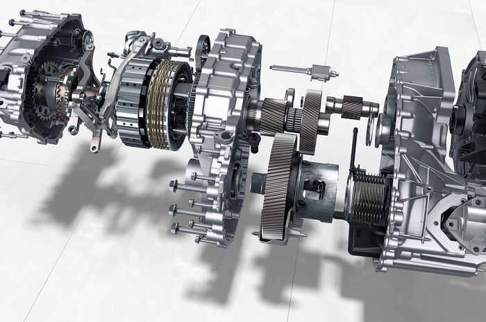 ILUSTRASI. Transmisi Dua Percepatan Mobil Listrik Porsche Taycan