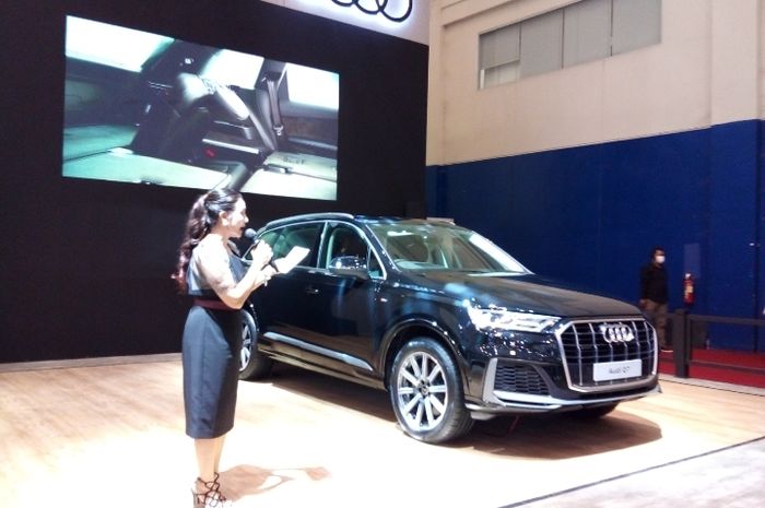 New Audi Q7 Hadir di GIIAS 2022, segini harganya