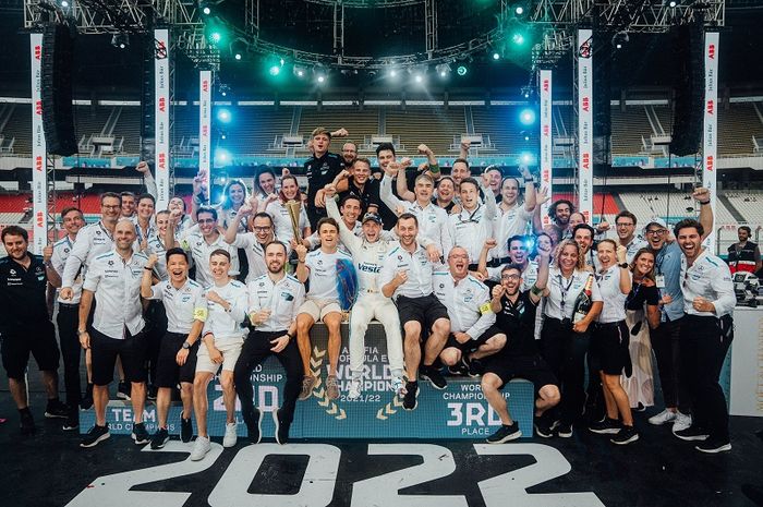 Tim Mercedes Formula E memutuskan keluar usai jadi juara dunia