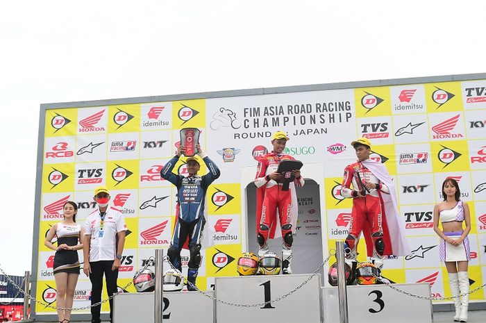 Tiga pembalap binaan PT Astra Honda Motor (AHM) raih podium dalam ajang Asia Road Racing Championship (ARRC) 2022 seri ketiga pada dua race yang digelar (13-14/8/2022).