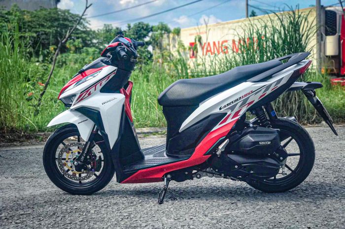 Modifikasi Honda Vario 150 berseragam merah putih