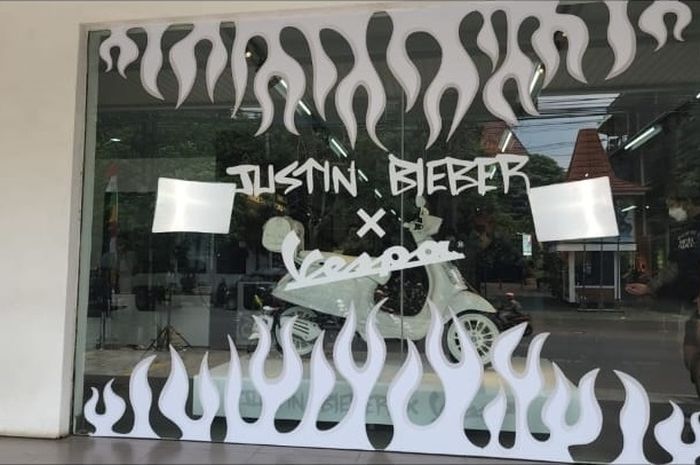 Motor baru Vespa X Justin Bieber mejeng di dealer resmi Piaggio Indonesia