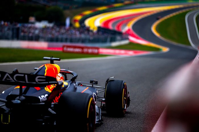 Juara F1 2021 Max Verstappen sempat melanggar aturan pada hari pertama F1 Belgia 2022