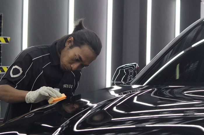 Proses nano ceramic coating di Scuto