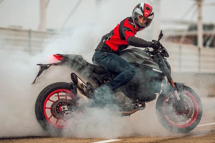 Ducati Monster SP diprediksi bakal muncul di Ducati World Premiere 2023