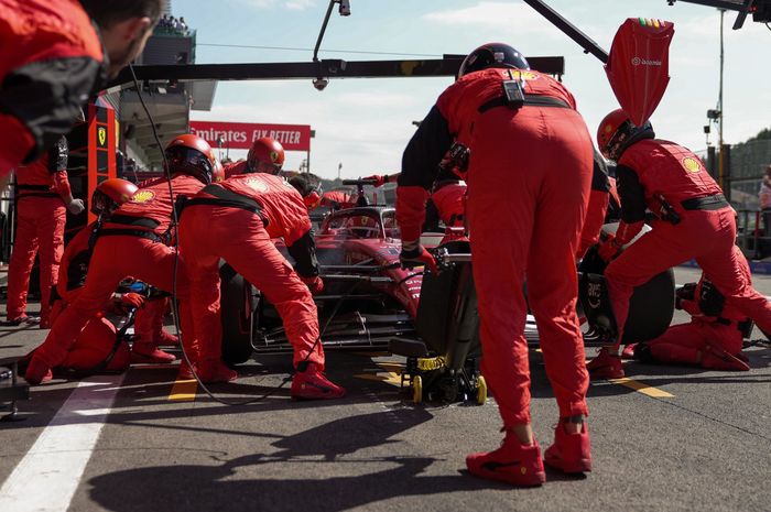 Mattia Binotto bela strategi pit stop Ferrari buat Charles Leclerc di akhir balapan F1 Belgia 2022