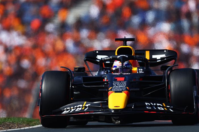 Max Verstappen raih pole position di hasil Kualifikasi F1 Belanda 2022 (3/9)